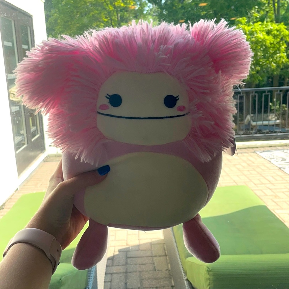 Squishmallow Brina The Bigfoot